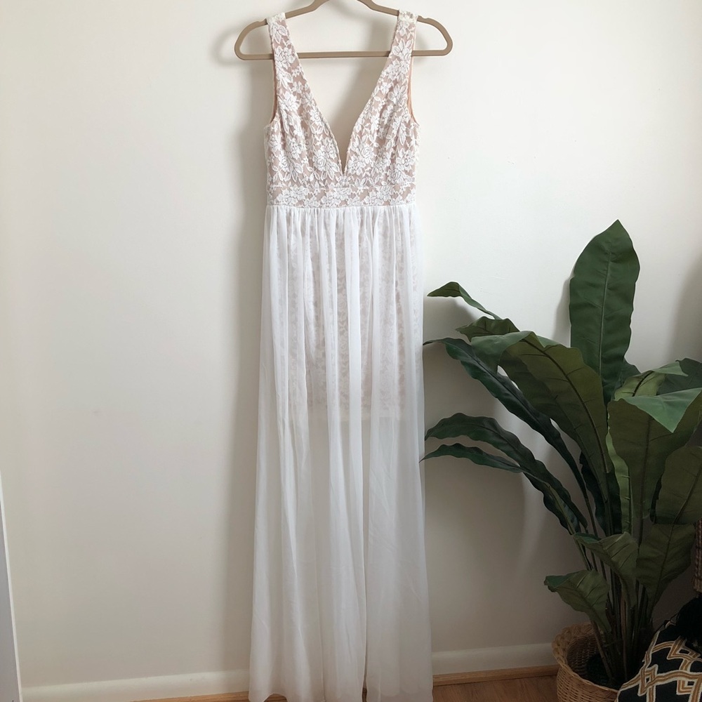 Lulu’s White Lace Maxi Dress